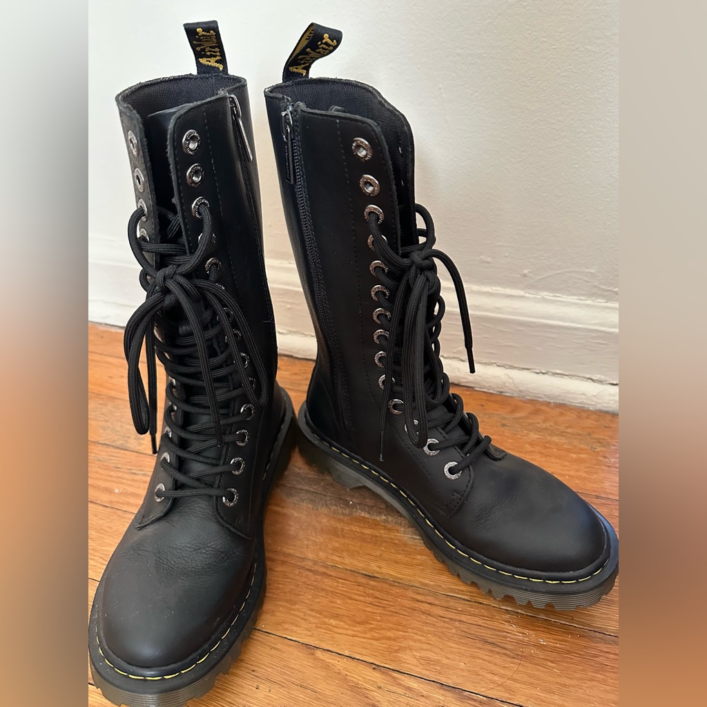 Dr Martens 14-Eye Boots